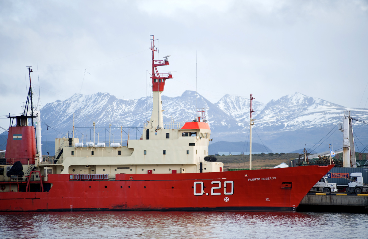 Buque Oceanográfico Puerto Deseado, construido por "ASTILLEROS ARGENTINOS RIO DE LA PLATA", por contrato con la Armada y transferido éste al Consejo Nacional de Investigaciónes Científicas y Técnicas (CONICET).